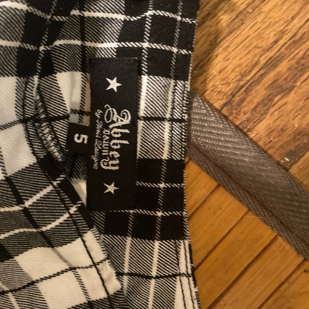 Punk rock black and white checkered plaid shirt w/ skull. Black buckles on side - Picture 3 of 6